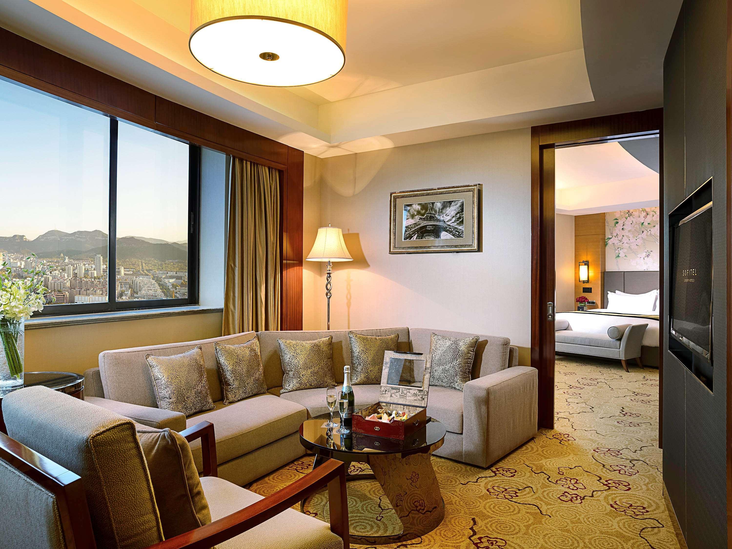 Sofitel Silver Plaza Jinan Esterno foto