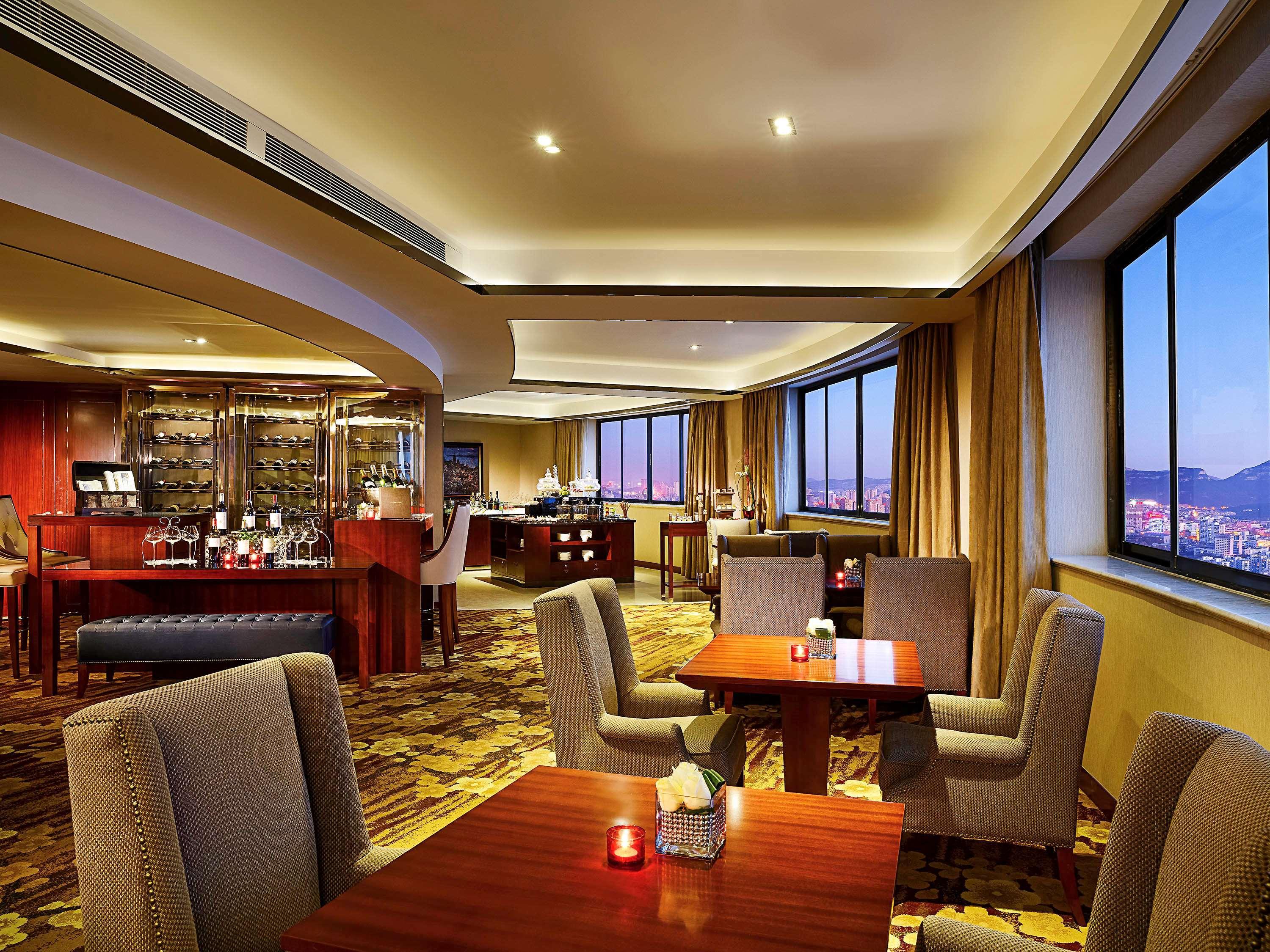 Sofitel Silver Plaza Jinan Esterno foto