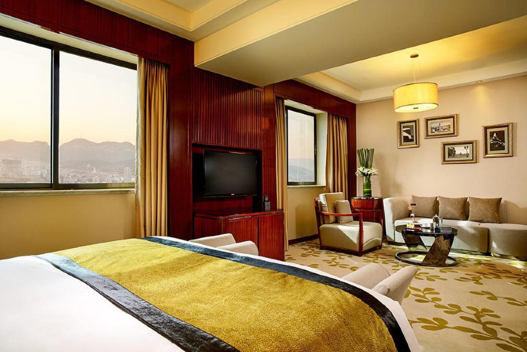 Sofitel Silver Plaza Jinan Esterno foto