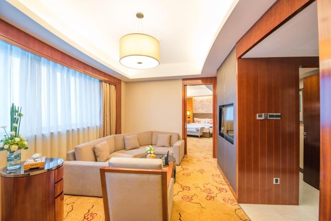 Sofitel Silver Plaza Jinan Esterno foto