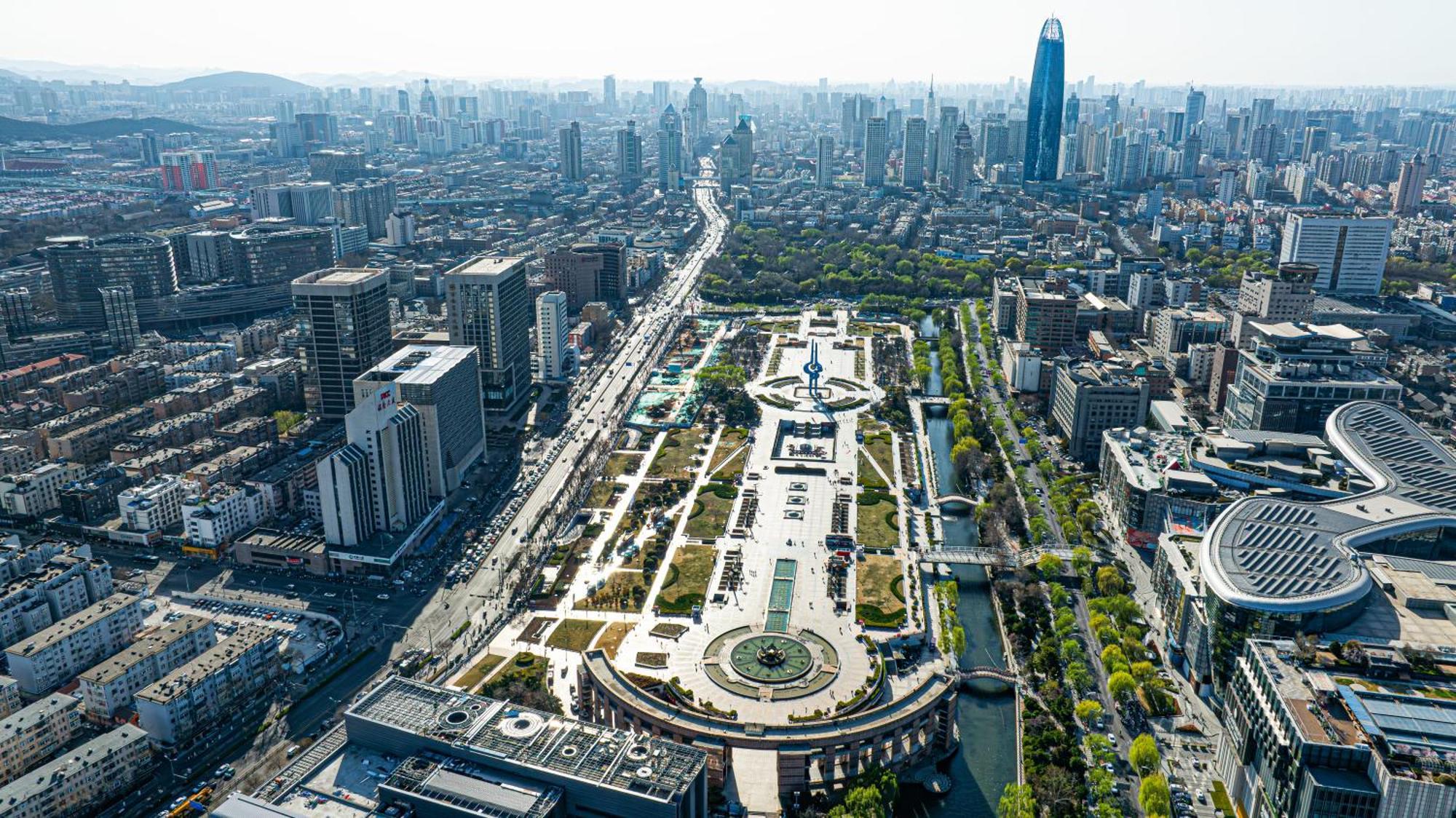 Sofitel Silver Plaza Jinan Esterno foto