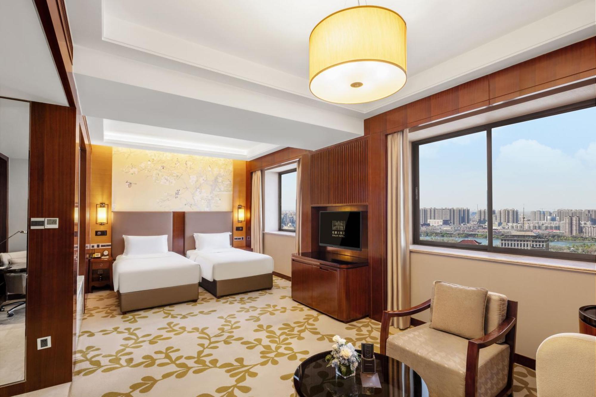 Sofitel Silver Plaza Jinan Esterno foto
